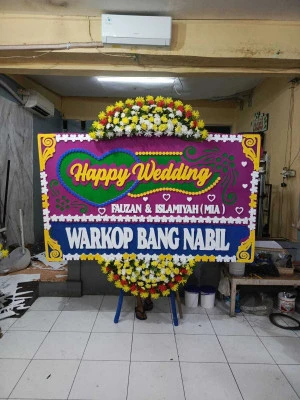 Papan Bunga di Traveloka Campus