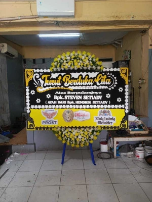 Papan Bunga di Traveloka Campus