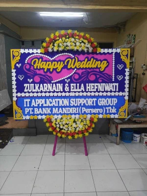 Papan Bunga di Traveloka Campus